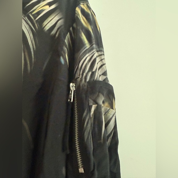 All Saints Harlow Neluwa Tropical Print 100% Silk Bomber Jacket Size L - Picture 4 of 6